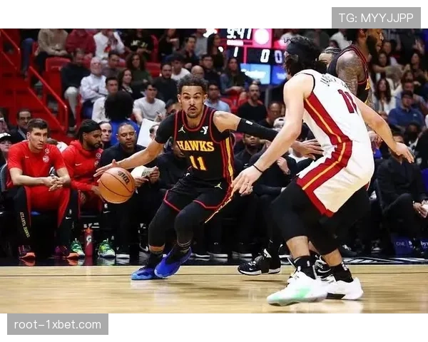 老鹰22分胜骑士:特雷杨抛投与科林斯空切配合破解防守